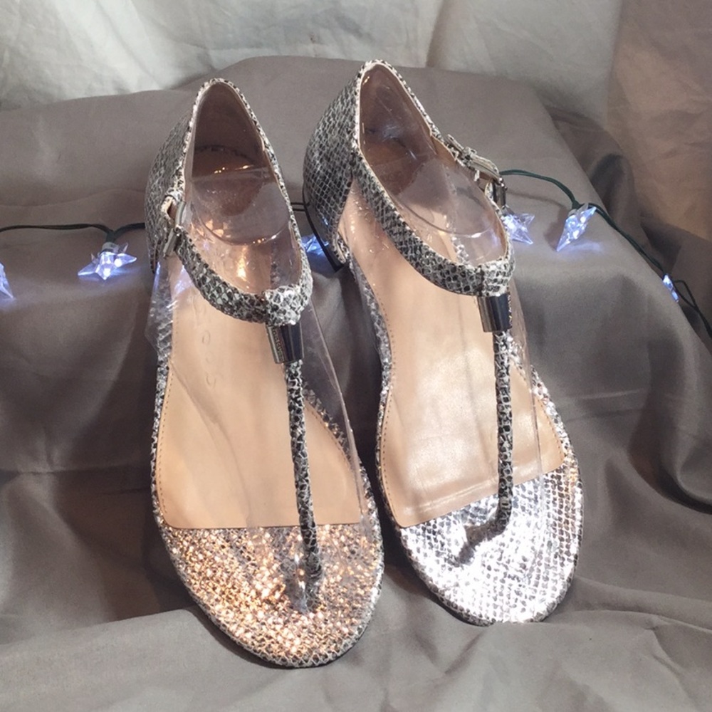 Vince Camuto NEW (w/o box) Leather Flats size 7